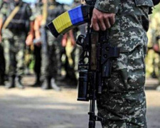 Военное положение в Мариуполе: военкоматы без инструкций к действию 