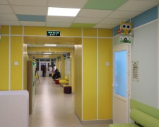 Комфортная и доступная: в Мариуполе завершился ремонт детской амбулатории