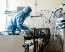 В Украине с начала эпидемии коронавирусом заразилось более 4,5 миллионов человек