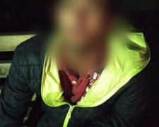 В Мариуполе среди ночи обокрали и избили мужчину до потери сознания (ФОТО)