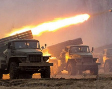 Интенсивные боевые действия на Донбассе продолжаются: есть потери убитыми и ранеными