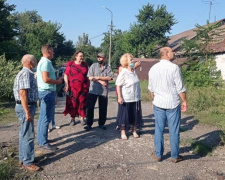 Светло и безопасно: на отдаленных улицах Мариуполя установили наружное освещение