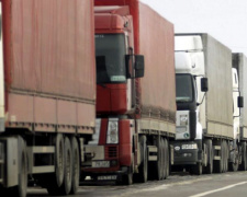 В Донбассе ограничат въезд грузового транспорта: в чем причина