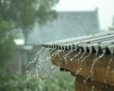 Град, шквалы, грозы – в Мариуполе стартует «мокрая» неделя