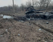 Російський танк злетів у повітря після влучної атаки ЗСУ