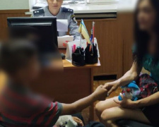 В Мариуполе полицейские помирили мать с сыном с помощью медиации (ФОТО)