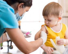 Родителей призывают вакцинировать детей от полиомиелита на Донетчине