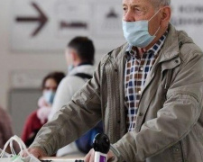Стала известна статистика больных коронавирусом в Украине по возрасту (ИНФОГРАФИКА)