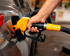Цінові рекорди - в Україні зростає вартість бензину та дизеля