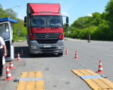 Сохранить дороги: Что делают в Донецкой области с перегрузом (ФОТО)