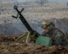 Под Мариуполем боевики стреляли из зенитных установок и пулеметов