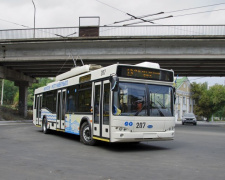 По маршруту № 4-А в Мариуполе летом будет курсировать больше троллейбусов