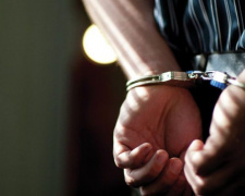 Надели наручники и применили силу: полицейских Донетчины обвиняют в превышении полномочий