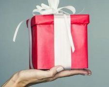 Под видом «подарка» от мирового бренда: мариупольцы стали жертвами интернет-мошенников (ФОТО)