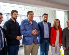 Саакашвили открыл в Мариуполе Офис простых решений и заявил о возрождении аэропорта