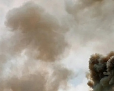 У Маріуполі пролунав вибух – окупанти заявляють про роботу ППО (відео)