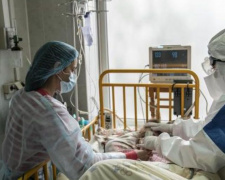 В Украине за сутки больше 10 тысяч новых заражений COVID-19, умерли 377 пациентов