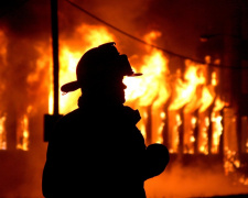 Не витримує проводка – у Маріуполі в пожежах гинуть люди