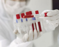 В Мариуполе в референс лабораторию на выявление коронавируса отправлено 236 проб