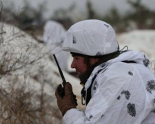 На Донбассе травма военного и сбросы гранат с беспилотников