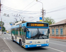 Мариупольцы путаются в номерах троллейбусов и автобусов. Власти объяснили, как нумеруют маршруты