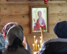 Православные христиане Мариуполя празднуют Рождество Христово