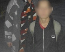 На Донбассе мать три дня не впускала 11-летнего сына домой