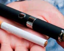 "Токсичны и опасны": Депутат Элла Репина о запрете продажи электронных сигарет лицам до 18 лет