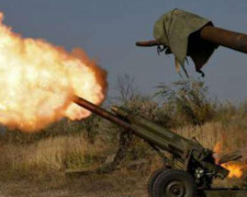 Сутки в Донбассе: боевики открыли огонь на участках разведения сил