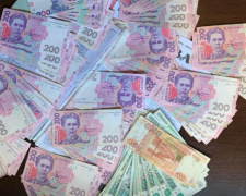Пограничникам Донбасса предложили взятку в гривнах и рублях за пересечение КПВВ