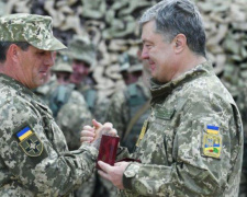 На Донбассе представили нового Командующего ООС (ФОТО)