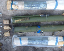 Мариуполец собрал арсенал из 4 гранатометов и 7 гранат (ФОТО)