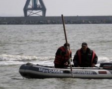 В Мариуполе из моря выловили тело мужчины. Личность не установлена