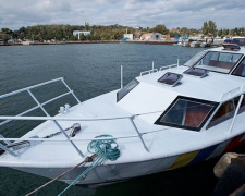 Мариупольским спасателям подарили катер стоимостью почти 6 млн грн (ФОТО)