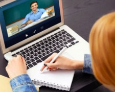Учеба во время локдауна: «Мариупольское телевидение» покажет онлайн-уроки в прямом эфире