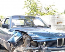В Мариуполе два легковых автомобиля попали в аварию (ФОТО)