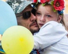 Мариуполь увидит фотоистории «Отцов», погибших на Донбассе