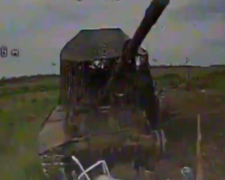 Дроноводи показали, як гарно горить російська артилерія під Бахмутом