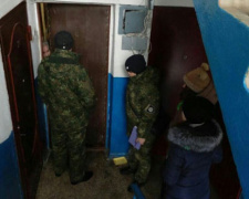Полицейские Донецкой области изъяли из неблагополучной семьи троих детей