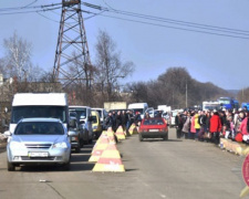 Полиция взяла под контроль дороги в сторону Мариуполя (ФОТО)