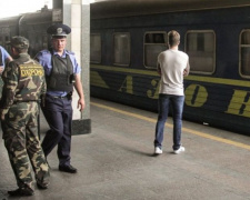 «Укрзализныця» вводит охрану после инцидента в мариупольском поезде