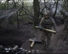 Російські війська застосовують нову тактику: бої в Кураховому посилюються