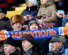 Болельщики ФК «Мариуполь» требуют онлайн-билеты на матчи, кассы по городу и новый сайт