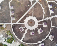 Реконструкция полным ходом: мариупольский парк показали с высоты птичьего полета (ФОТО)