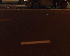 В Мариуполе военный автомобиль попал в аварию (ФОТО)