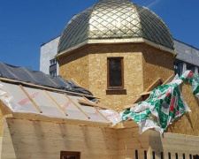 В Мариуполе установили купол на полицейском храме (ФОТОФАКТ)