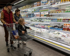 Ціни вгору – від яких продуктів українцям доведеться відмовитися на новорічні свята