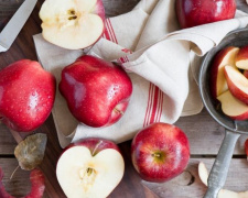 Что мариупольцам приготовить из яблок? ТОП-3 необычных рецепта (ФОТО)