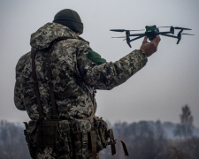 Окупанти злетіли в повітря з гарматою та боєкомплектом під Авдіївкою