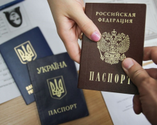 Окупанти шантажують жителів Донбасу, аби змусити їх отримати російські паспорти